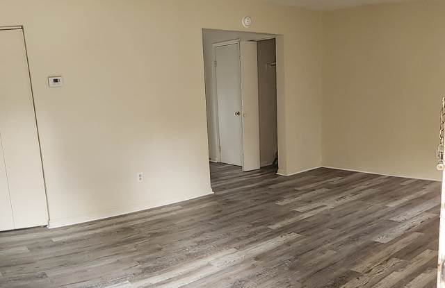 138 Pointe South Drive - C Gallery 4