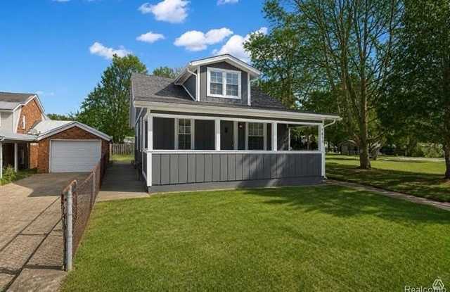 1810 Manse Road Gallery 2