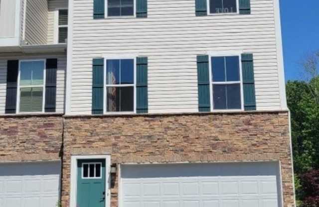 16 Clausen Ct - 16 Clausen Court, Budd Lake, NJ 07828