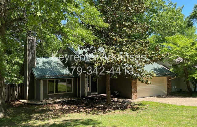 Gorgeous 3-Bed, 2.5-Bath Retreat Near Veterans Park photos photos