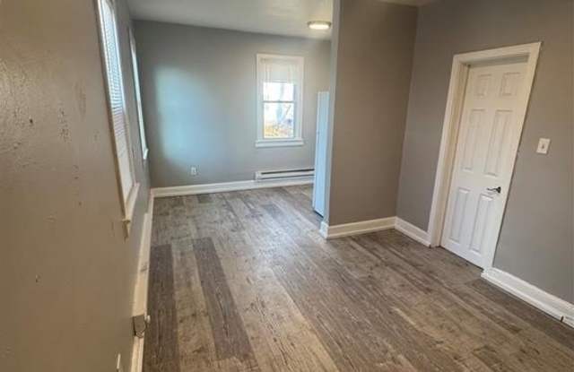 46 Lake Ave unit: 1 photos photos