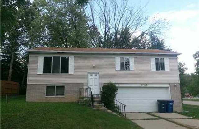 1795 S Franklin Court - 1795 Franklin Street, Ann Arbor, MI 48103