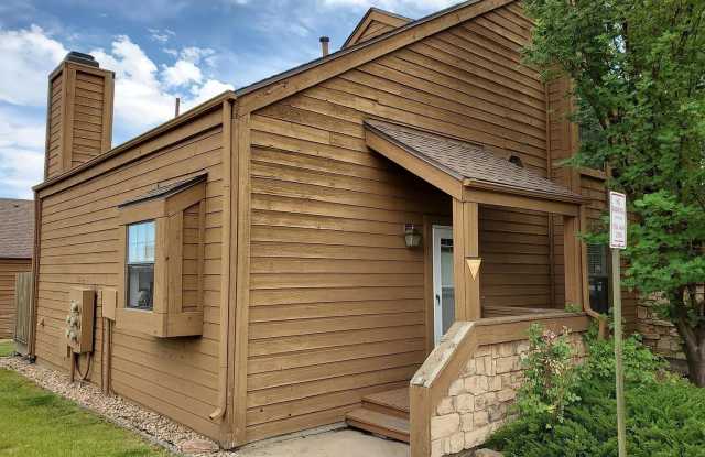 Charming 3BR Townhome in Denver photos photos