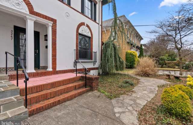 3247 38TH ST NW Gallery 3