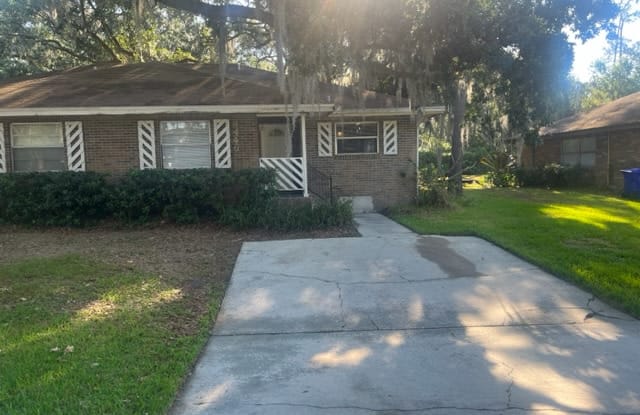 4446 Highland Ln - 4446 Highland Lane, Lakeland, FL 33813