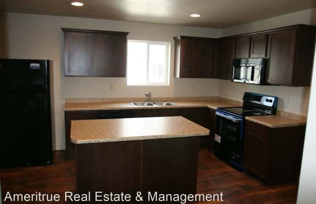 223 N 680 E Gallery 2