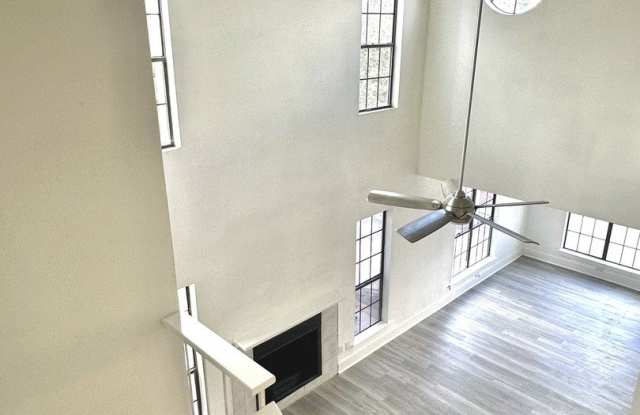 2255 thousand oaks unit: 810 photos photos