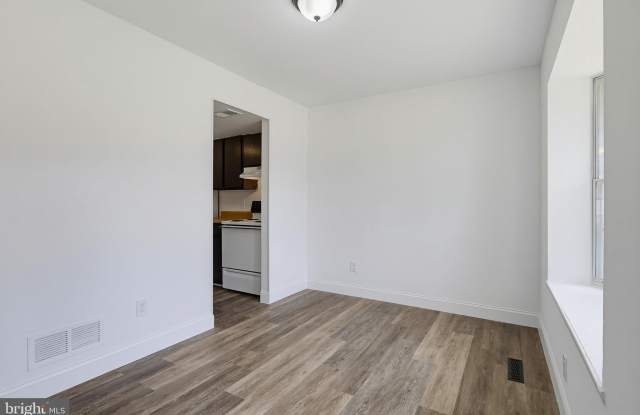 8769 HAYSHED Lane Gallery 4