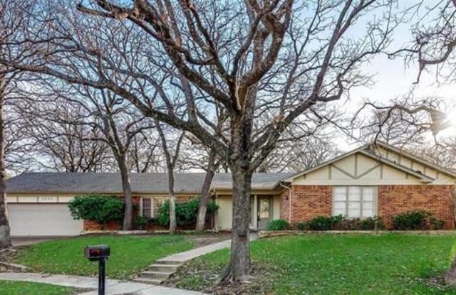 2920 Spring Oaks Court - 2920 Spring Oaks Court, Bedford, TX 76021