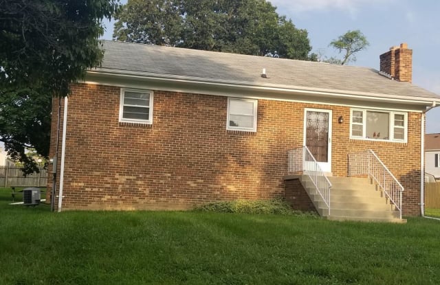 3304 OAK STREET - 3304 Oak Street, Westphalia, MD 20774