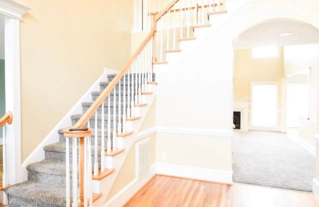 590 Ambrose Pl Gallery 4