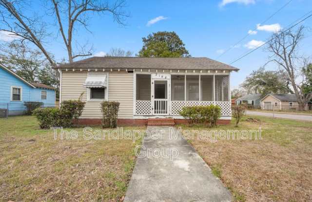 2144 Banyan Street photos photos