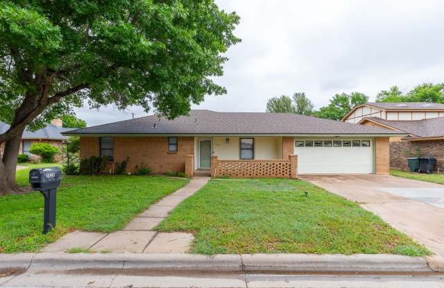 3/2/2 NEW PAINT! photos photos