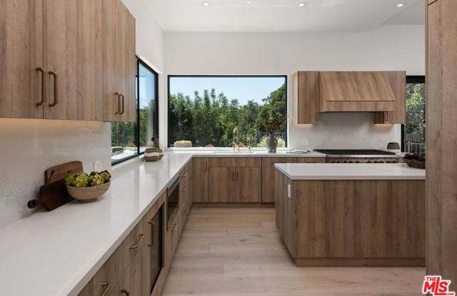 9714 Oak Pass Road Gallery 4