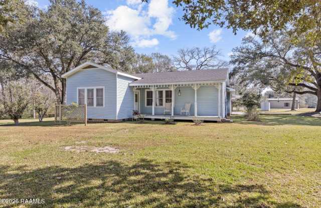 411 Wiggins Road photos photos