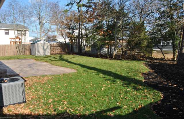 335 Hudson Drive Gallery 3