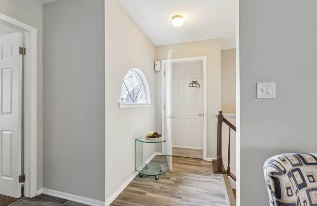 Royal Oaks & East Garden photos photos