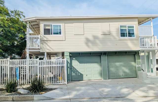 1 Bedroom Beach Cottage in Coveted Corona Del Mar! - 2521 Seaview Avenue, Newport Beach, CA 92625