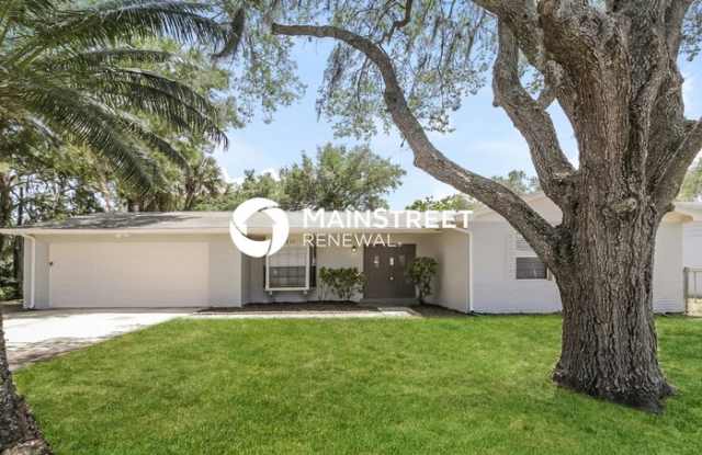 1035 Country Club Boulevard - 1035 Country Club Boulevard, Titusville, FL 32780