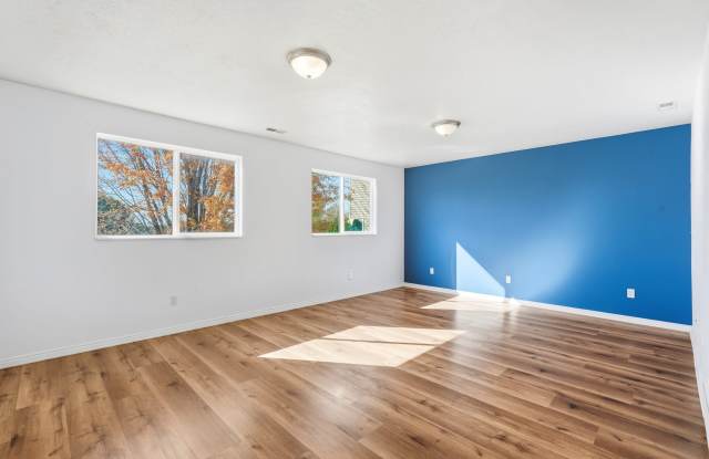 448 South 1250 East Gallery 3