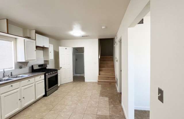 19040 Bassett St photos photos
