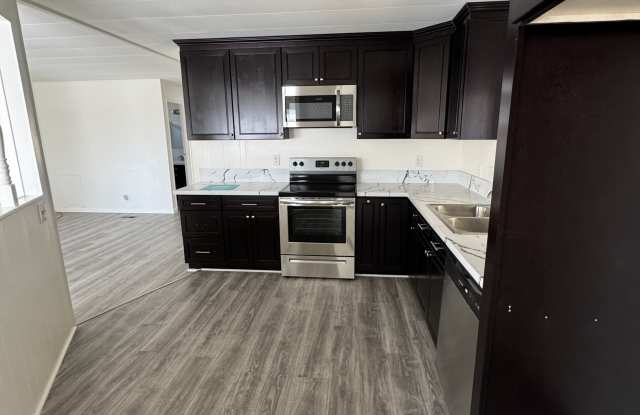 24303 Woolsey Canyon Rd Gallery 3