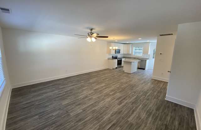 658 Faith Dr SW Gallery 2