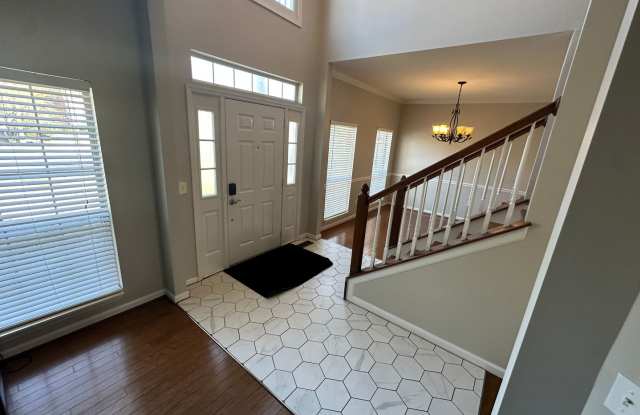 Beautiful 3 Bedroom Home in the heart of MJ! Gallery 3