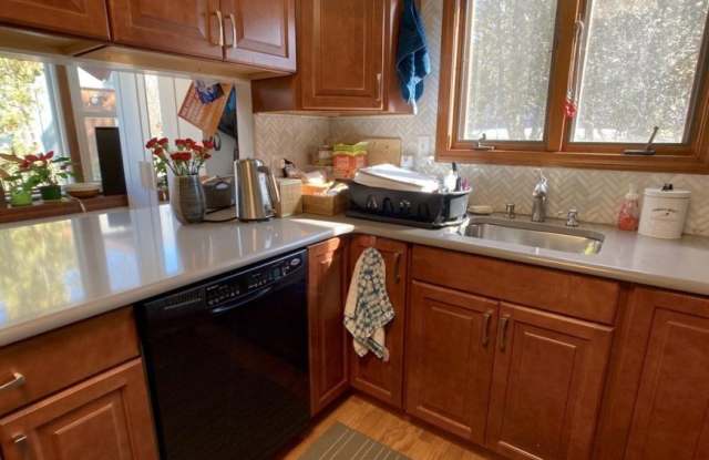 124 Carlisle St. photos photos