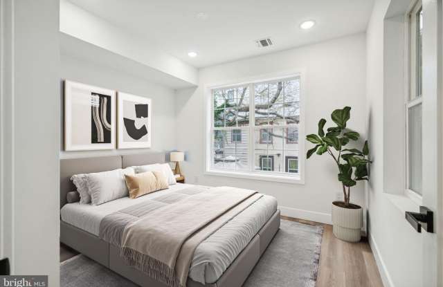 2330 FRANKFORD AVENUE photos photos