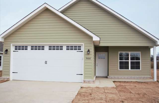 3 Bedroom, 2 Bath Home in Valley View- Coming available in JUNE 2025!! photos photos