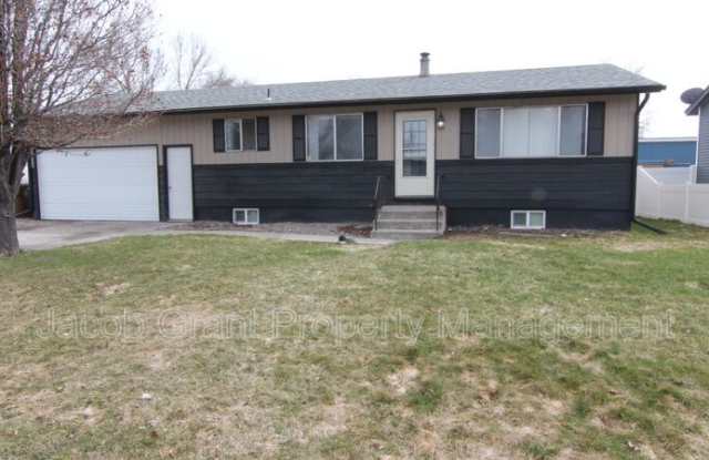 315 James Ave photos photos