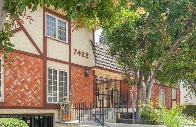 7422 Hazeltine Unit 7 - 7422 Hazeltine Avenue, Los Angeles, CA 91405