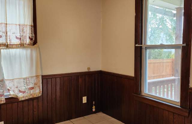 1215 West 22nd Street - 1 photos photos
