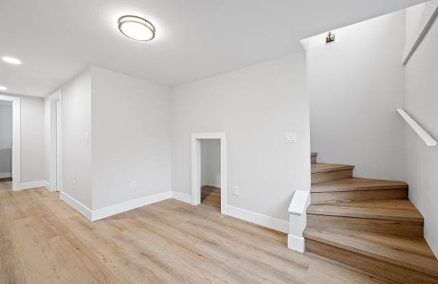 920 West 20th Avenue Gallery 2