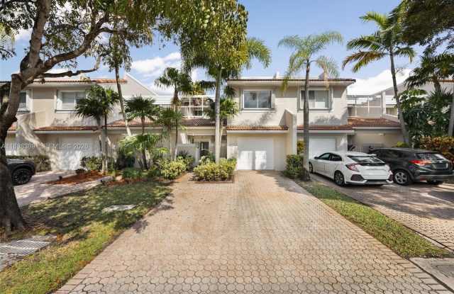 10233 NW 52nd Ln photos photos