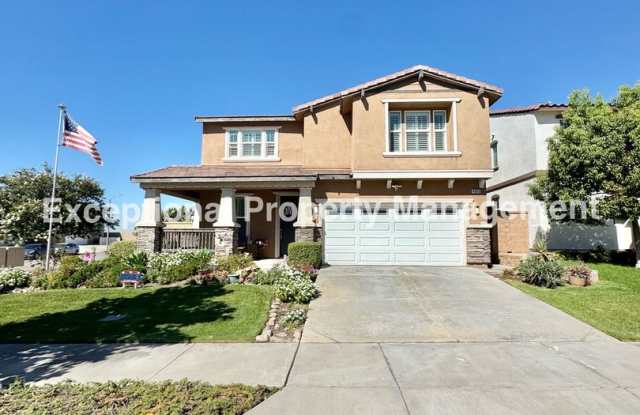 Ready to move in 3 bed 3 bath home! photos photos