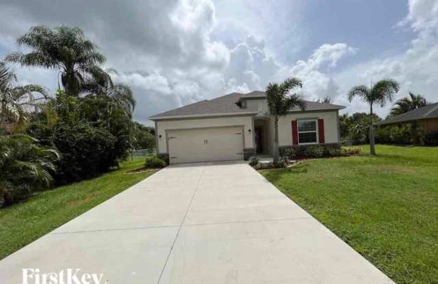 370 San Ambrosio Street - 370 San Ambrosio Street, Charlotte County, FL 33983