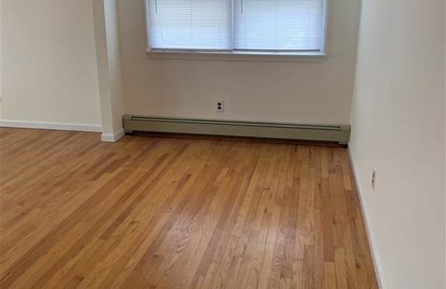 14 Westview Avenue Gallery 4