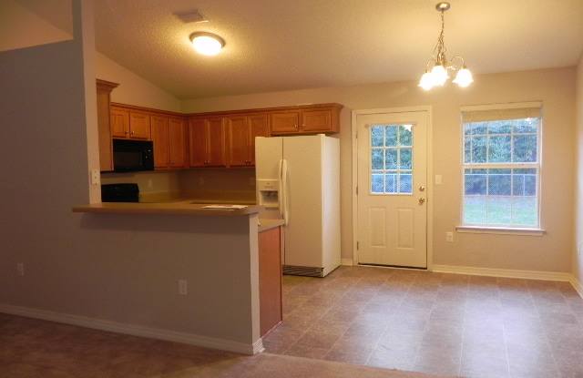 Nice 3BR/2BA Home - MINUTES FROM NAS WHITING FIELD photos photos