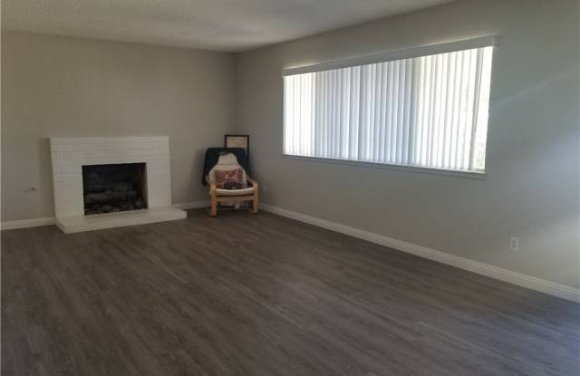 23837 Twin Pines Lane Gallery 3