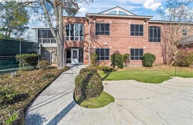 633 VILLAGE LANE N Lane photos photos