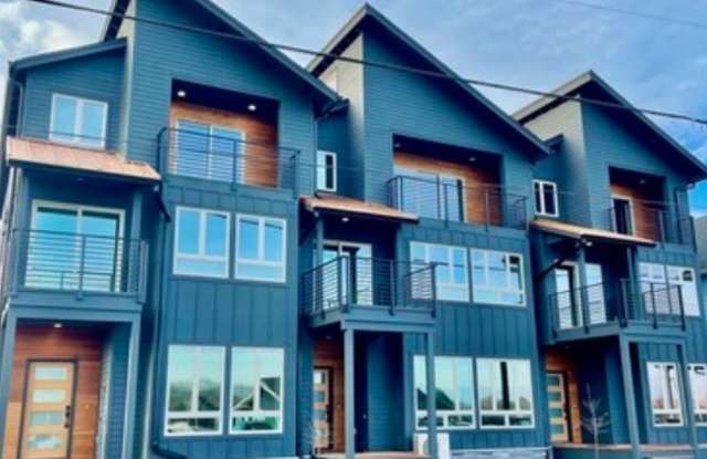 306 N Bridgeton Rd - 306 North Bridgeton Road, Portland, OR 97217