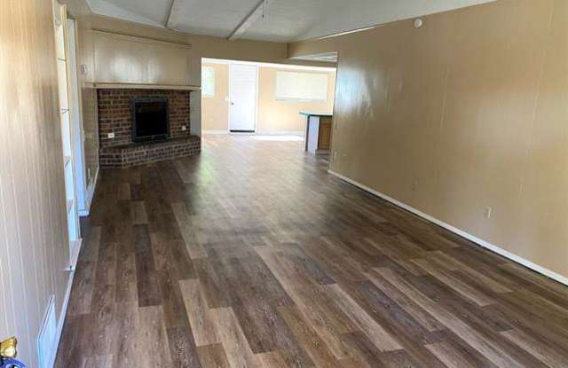 901 Cypress Court Gallery 4