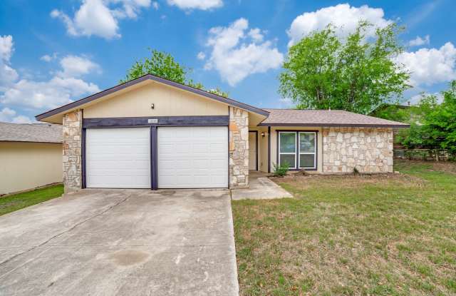 NEWLY-REMODELED 3-BEDROOM HOME IN HERITAGE SUBDIVISION photos photos
