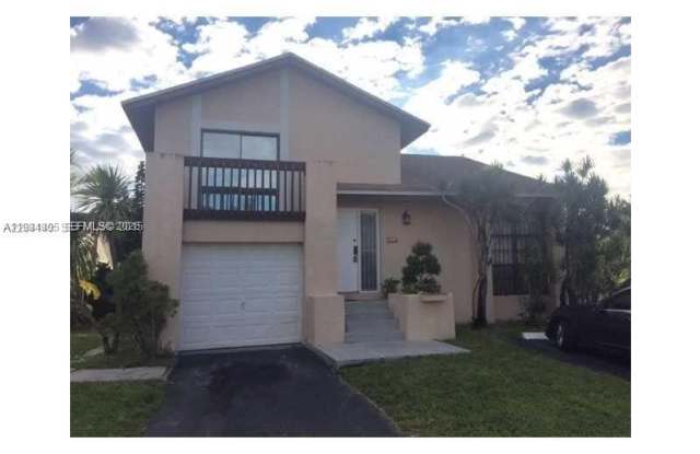 914 NW 106th Ave Cir photos photos