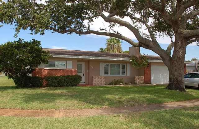 Live the Beachside Dream! Stylish 3BR Pool Home with Bonus Room  Garage! photos photos