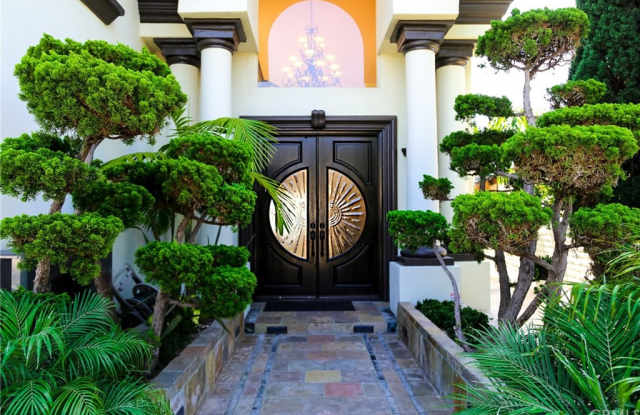 3792 Humboldt Drive Gallery 3
