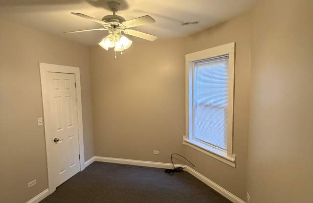 11320 South Prairie Avenue Gallery 3