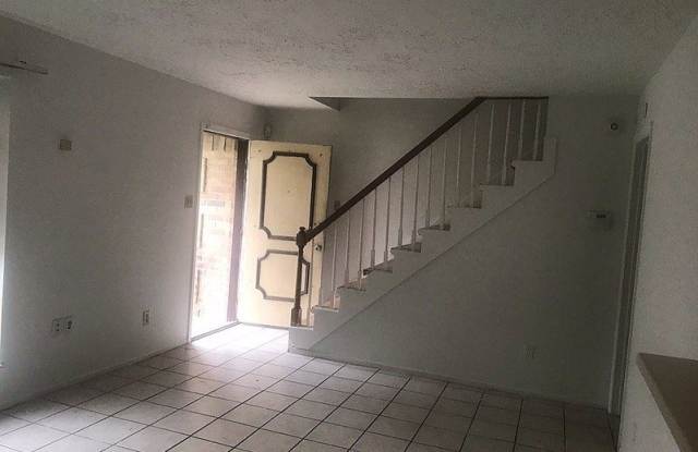 10910 Drakeland Drive Gallery 4